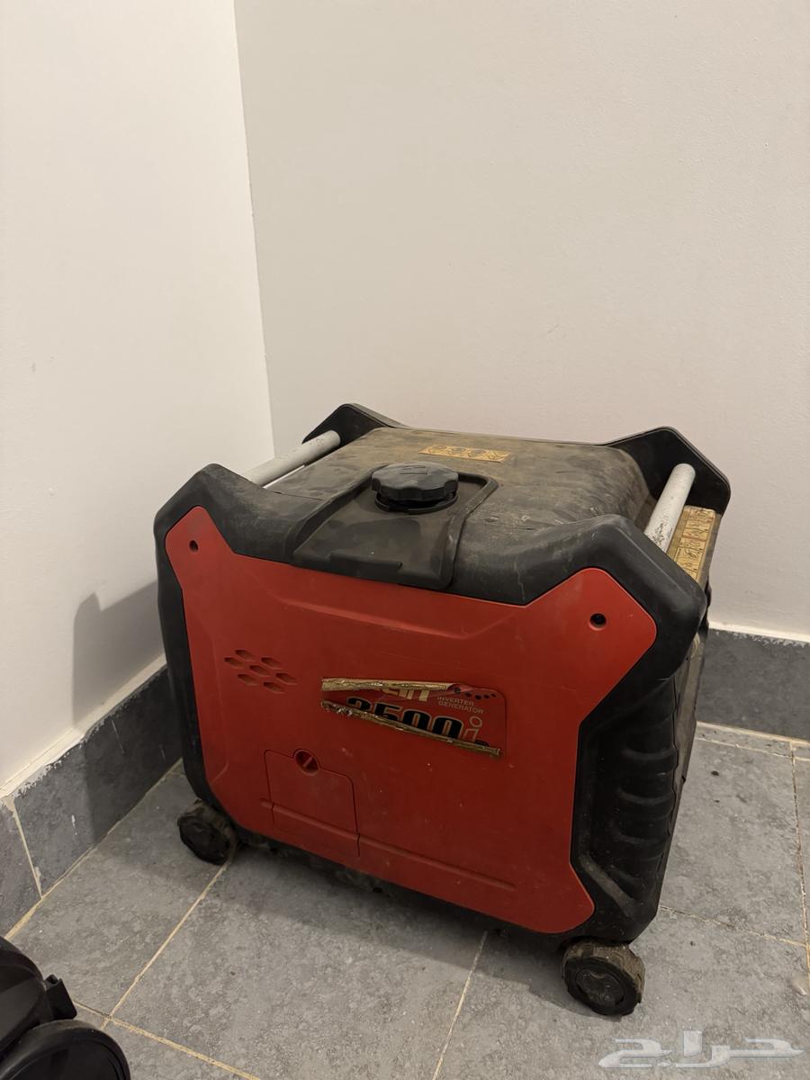 Generator from Linsen company with 3500 power.64432863255553111