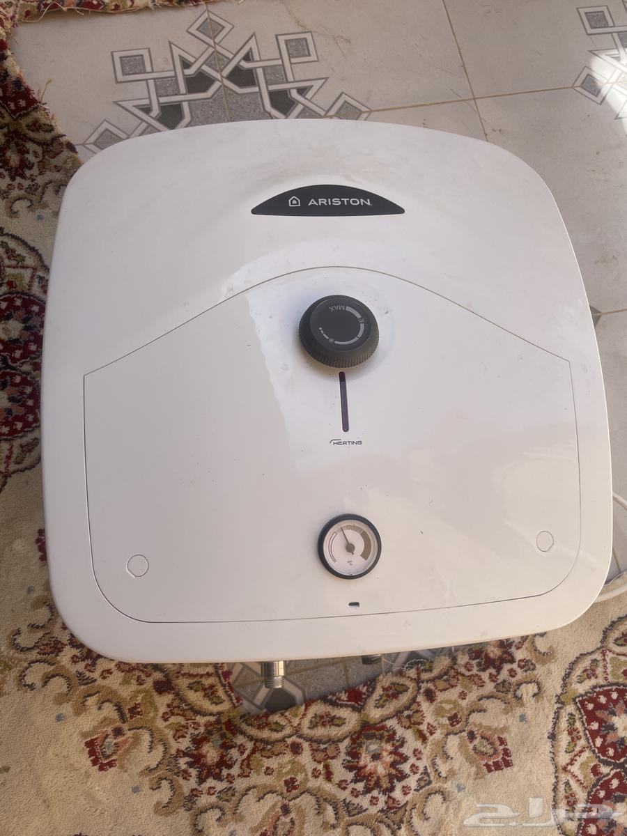 سخان مربع ارستون شبه جديد للبيع64428833920002111