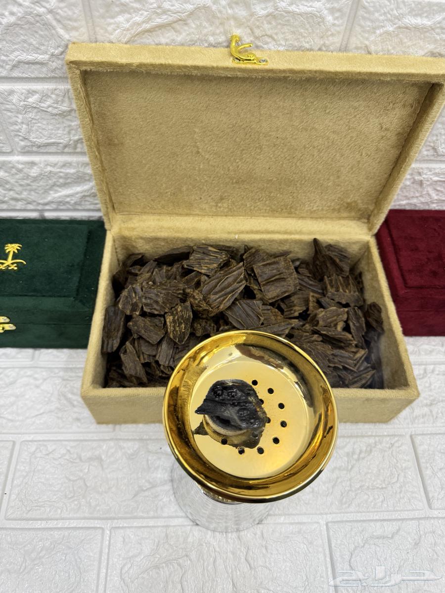 عرض على العود الازرق الربع ب 25064429573137921111