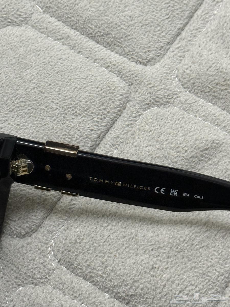 نظاره شمسيه تومي هيلفيغر64432291610881113