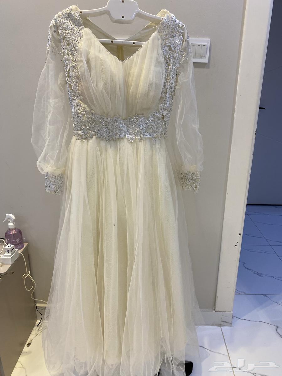 تصفيه فساتين مستعمله ب 50 و100 ريال64427423481347114