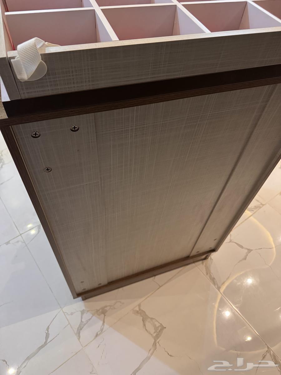 Wardrobe for sale with four drawers and an accessories drawer64431575709825112