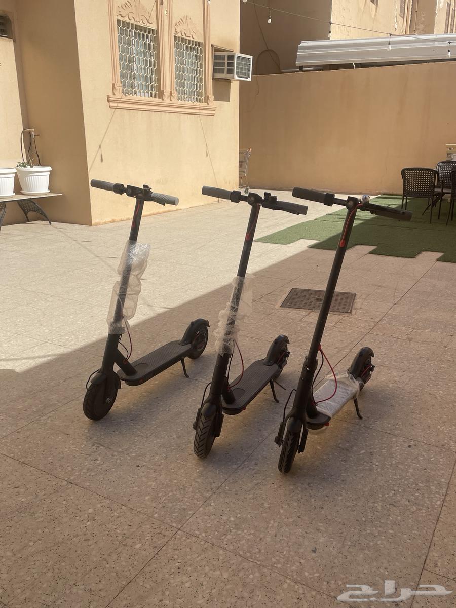 3 سكوتر كهربائي شبه جديد للبيع64429762255363110
