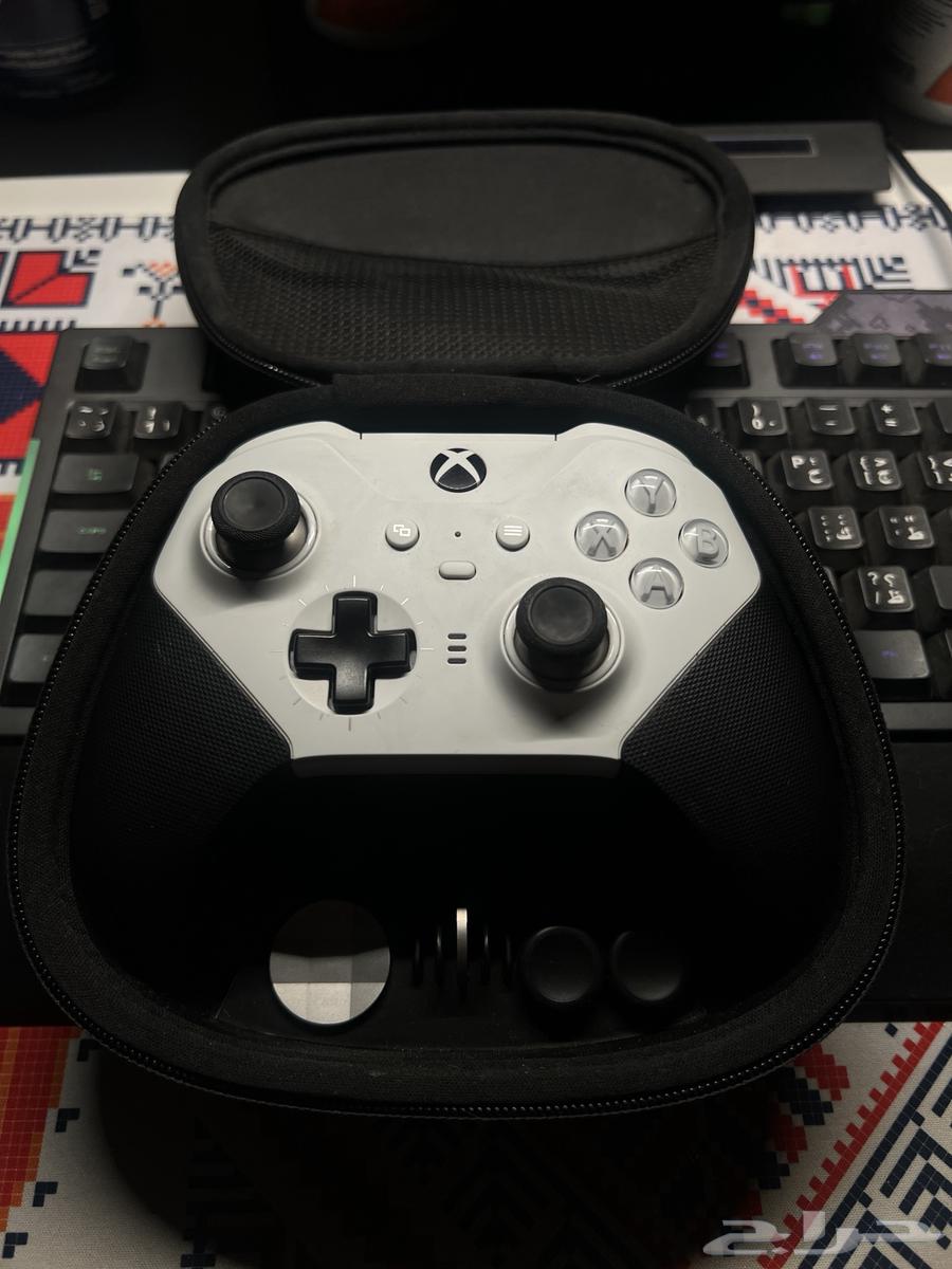 Xbox Elite 2 Controller with Accessories64431685229955113
