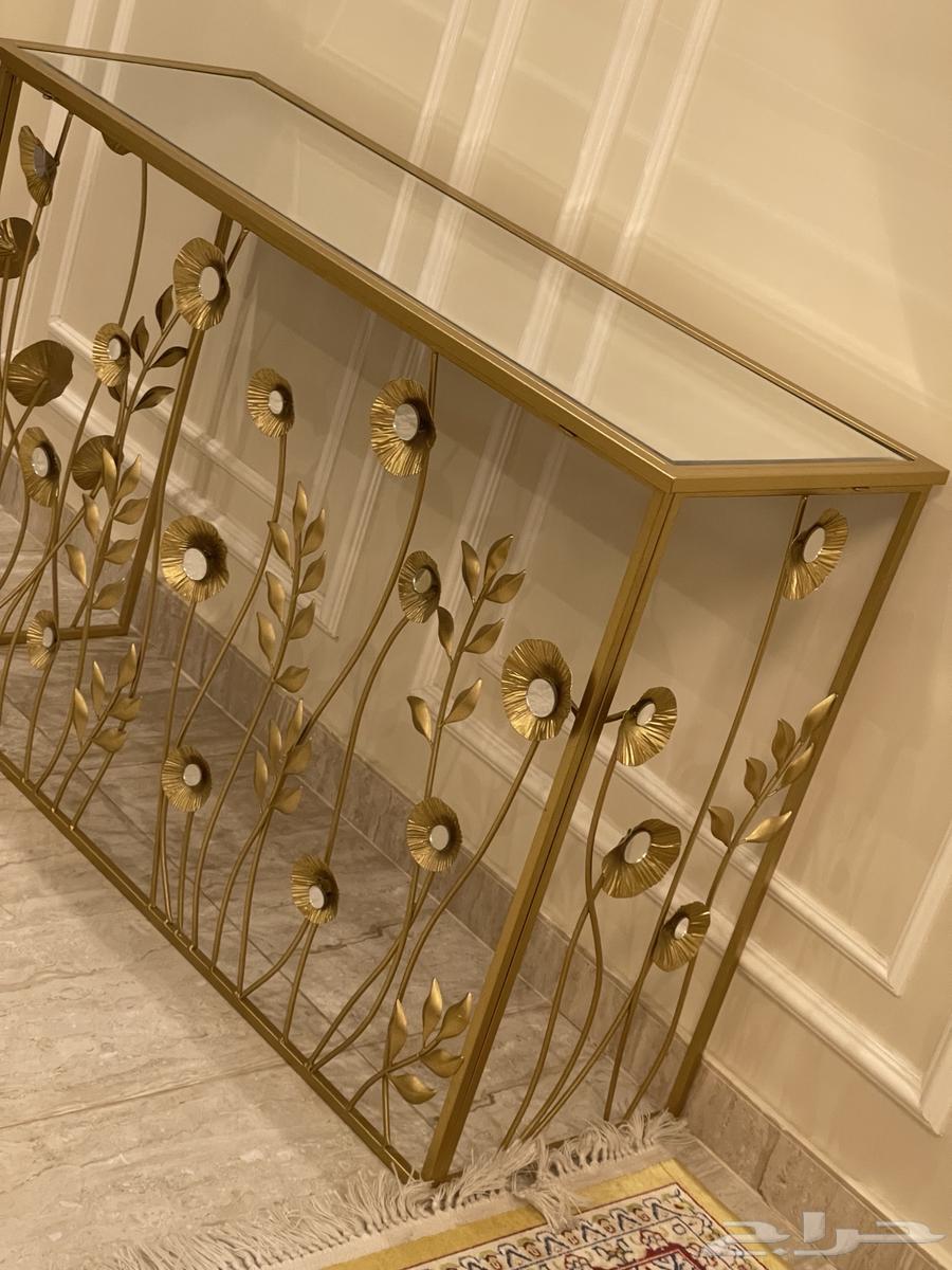 طاوله قزاز مصبوغ لون ذهب ديزاين ورد64432060634369112