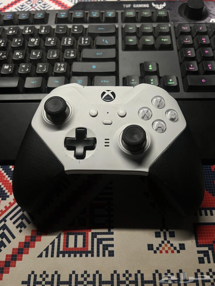 Xbox Elite 2 Controller with Accessories64431685229955110