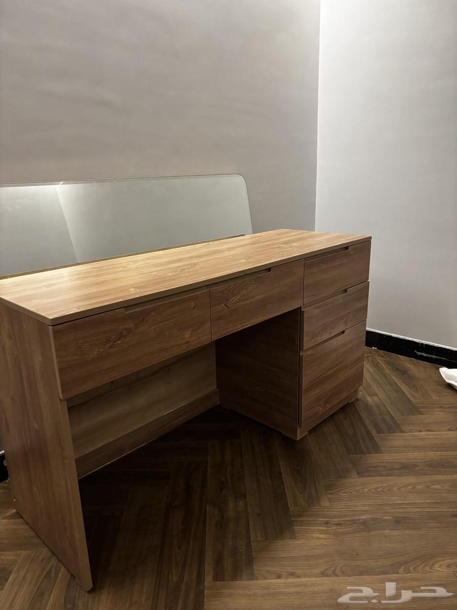 تسريحه للبيع64429641025027110