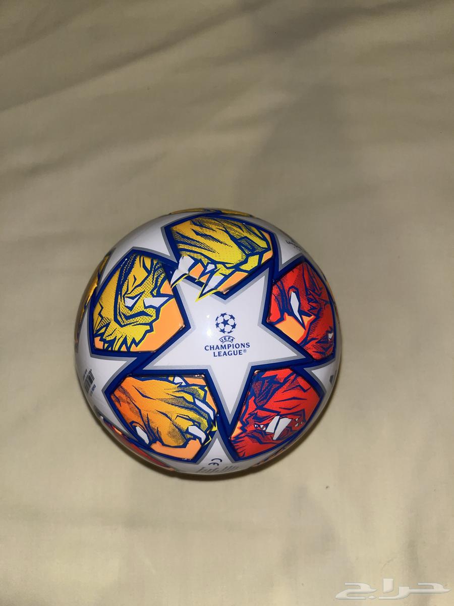 كرة دوري ابطال اوربا64429451783170113