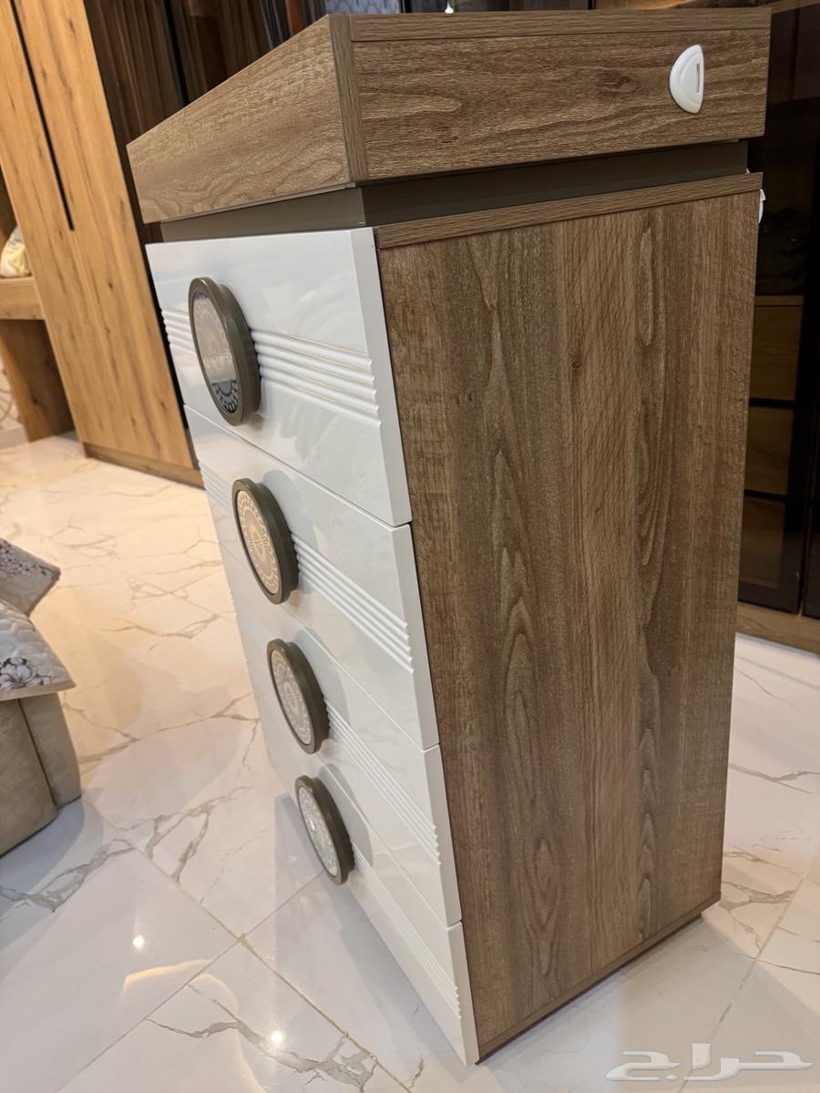 Wardrobe for sale with four drawers and an accessories drawer64431575709825114