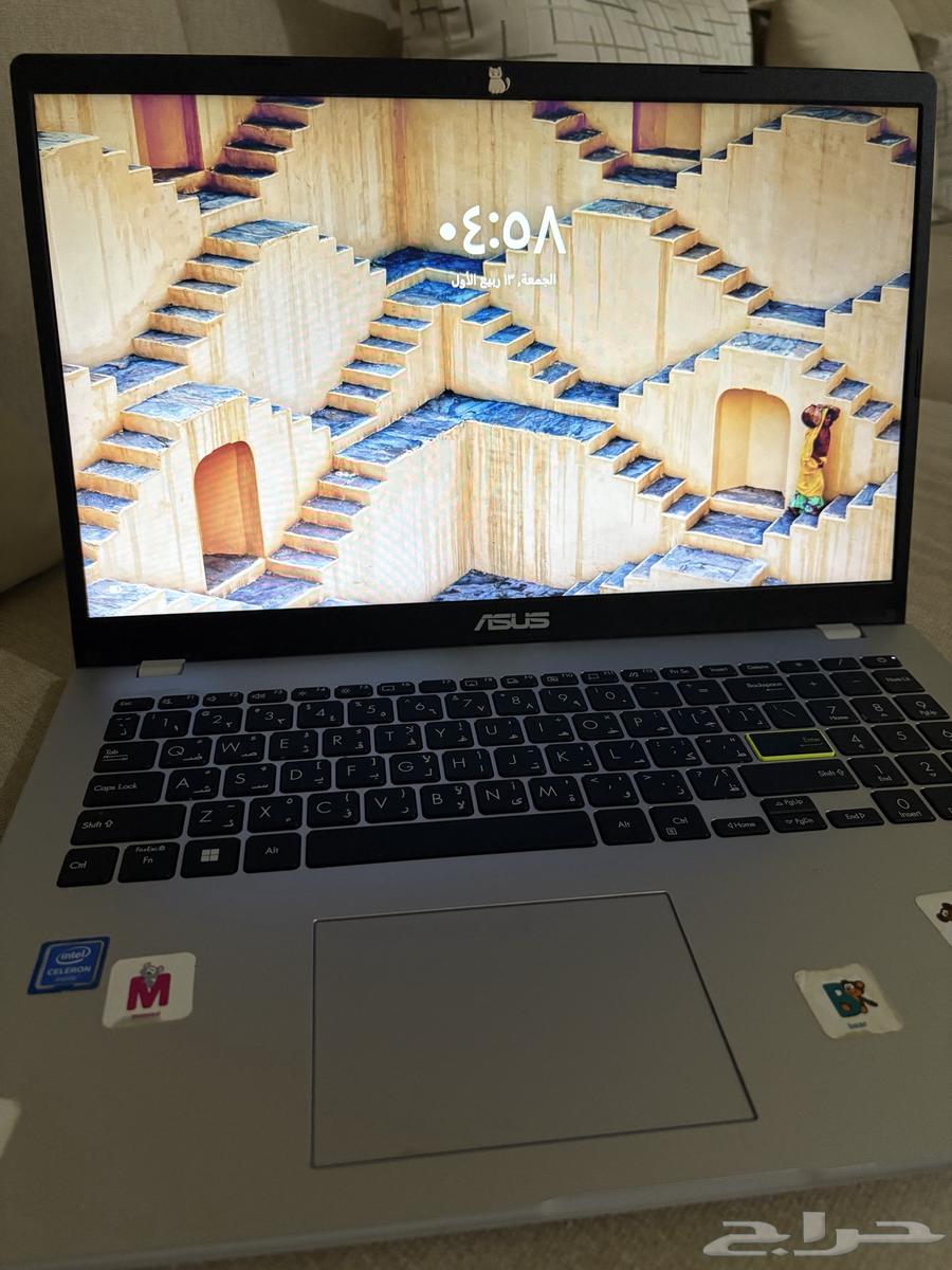 للبيع لابتوب asus مستخدم سنه بس نظيف وجديد64430503032705111