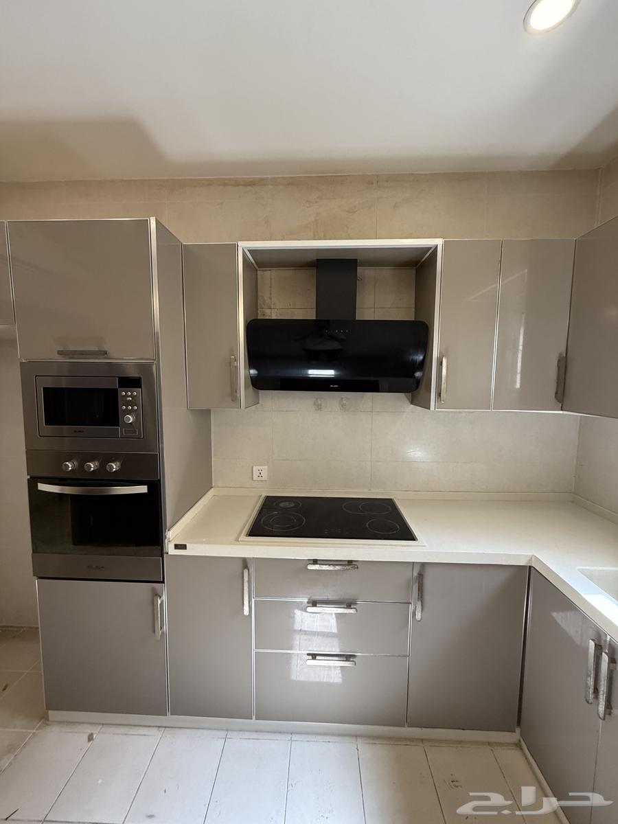 للبيع مطبخ مع أجهزة كهربائية Built-in64430913872129113