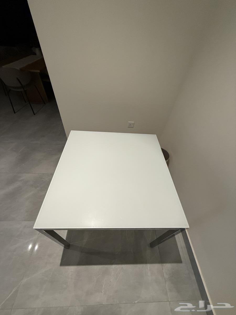 طاولة قزاز من ايكيا64429668246659110