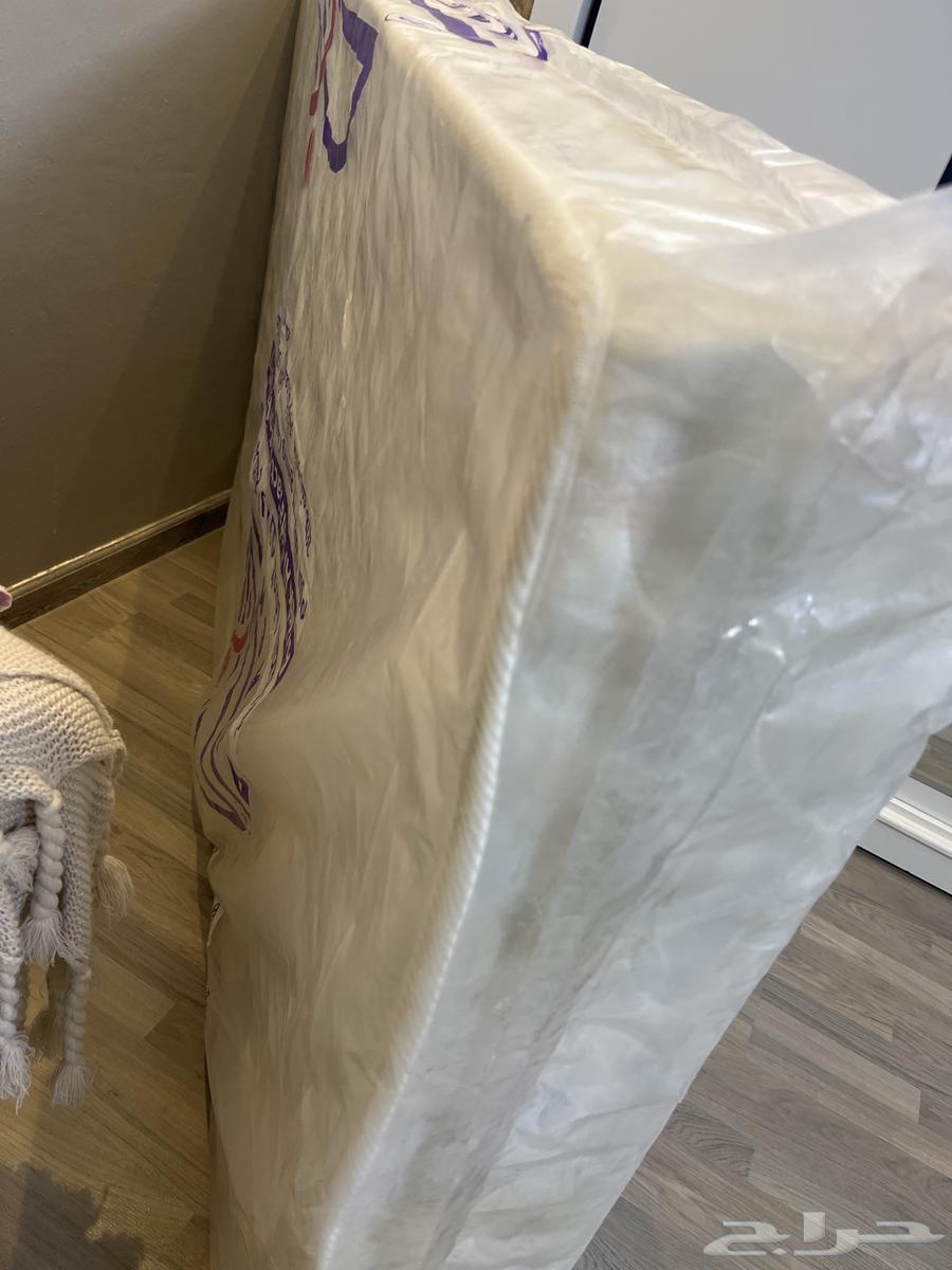 مرتبه نفر ونص جديده لم تستخدم64431882801794113