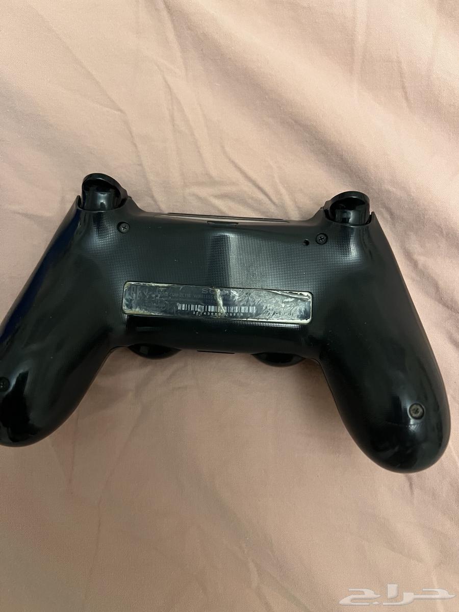 Original clean Sony 4 controller with no issues64430368229634110