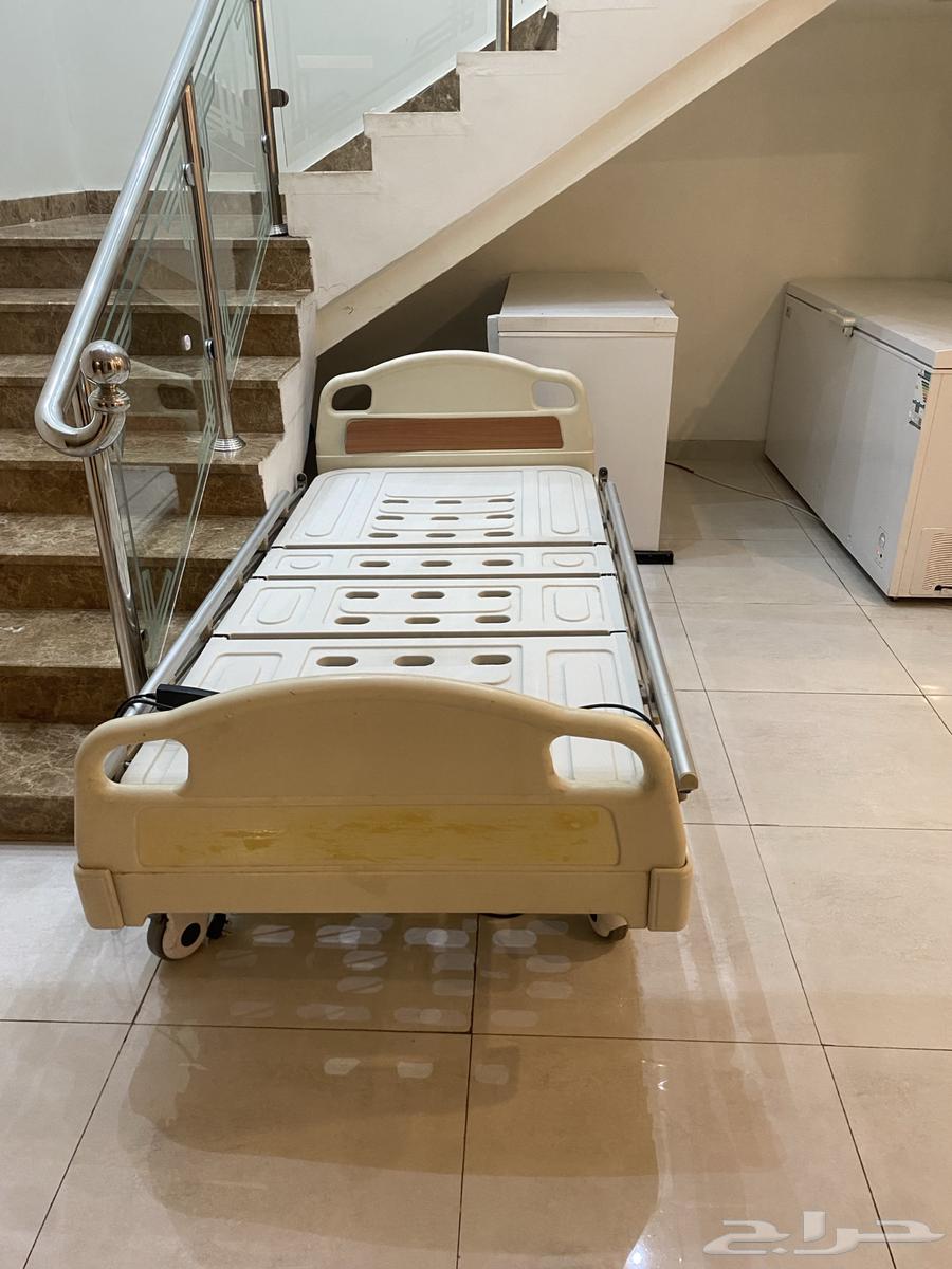 سرير لكبار السن64426806481281110