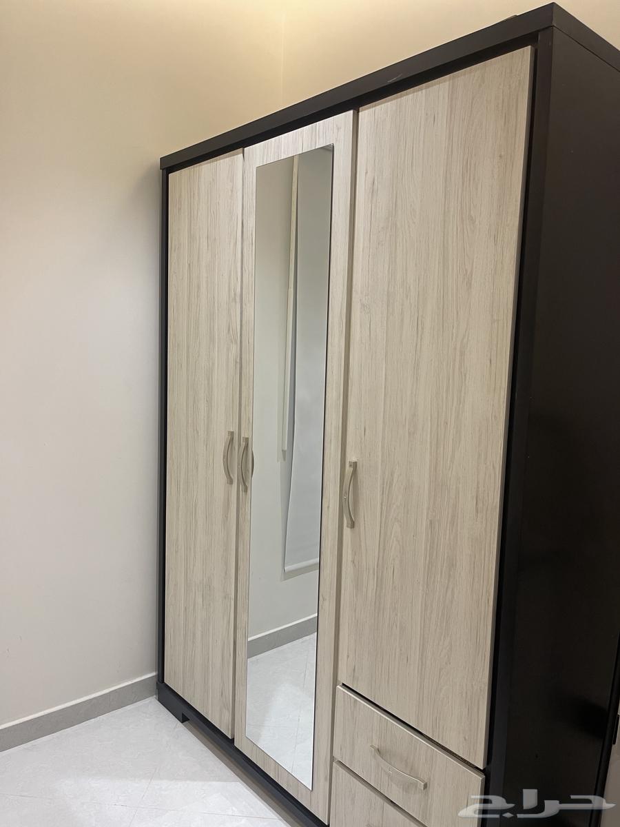King-size bed and wardrobe from Home Center, mattress from Back Care64428013097603113