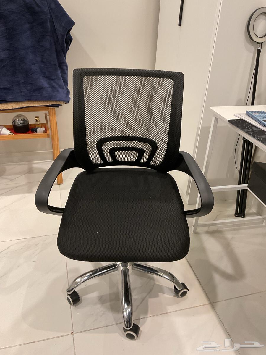 كرسي مكتبي نظيييف جدا ولا فيه أي ملاحظات64433026521987110