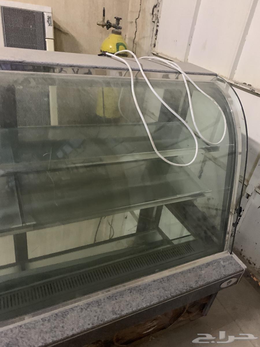 Display refrigerator64432345741954111