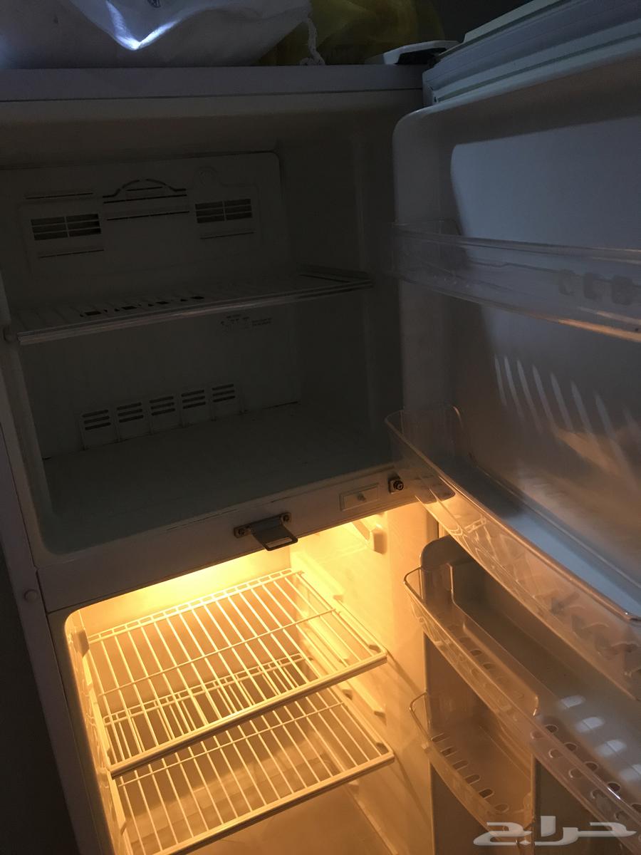 ثلاجه بابين بحالة ممتازه مخرج 764429438213377113