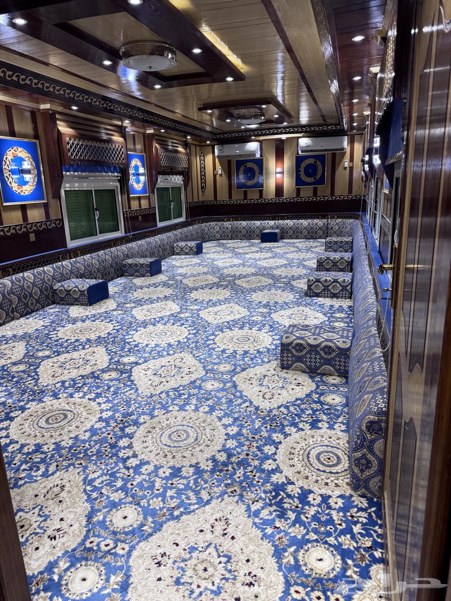 للبيع كرفان ملكي شرايح طول 21م و راس البي64592432544515114