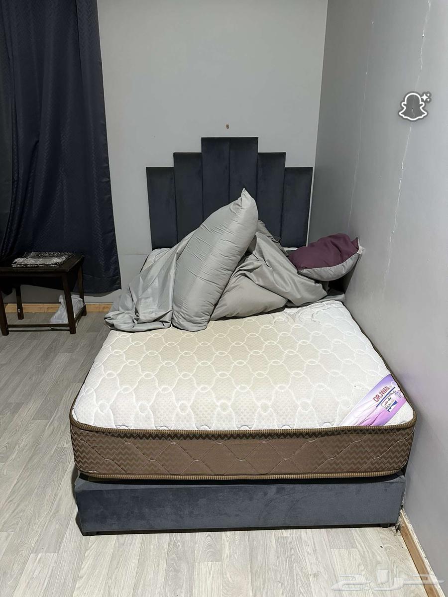 سرير بمرتبته نفر ونص نضيف جدا  اخو الجديد64432183573249112