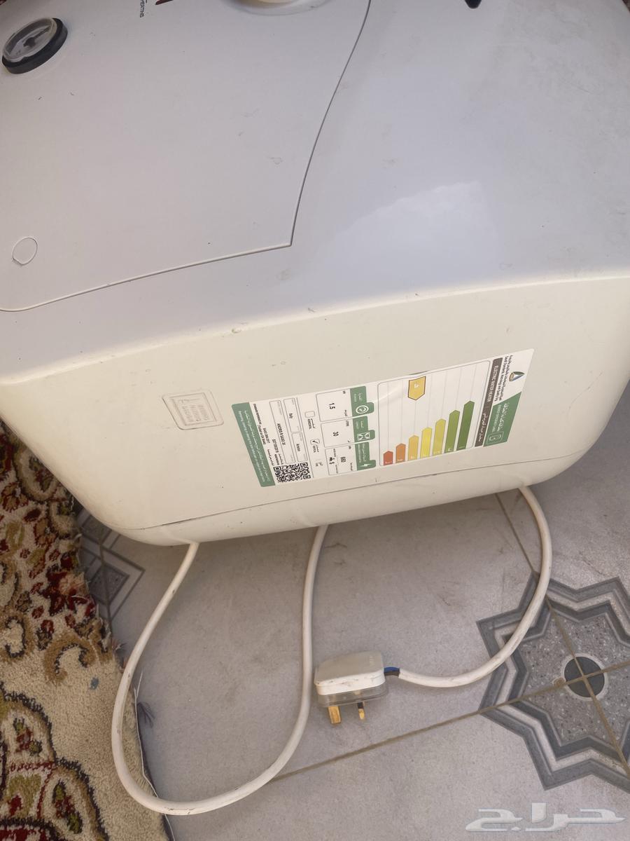 سخان مربع ارستون شبه جديد للبيع64428833920002112