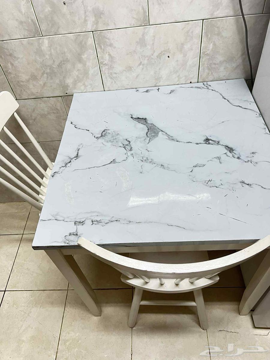 ترابيزه مع اتنين كرسي بحاله جيده جدا64426671771651110