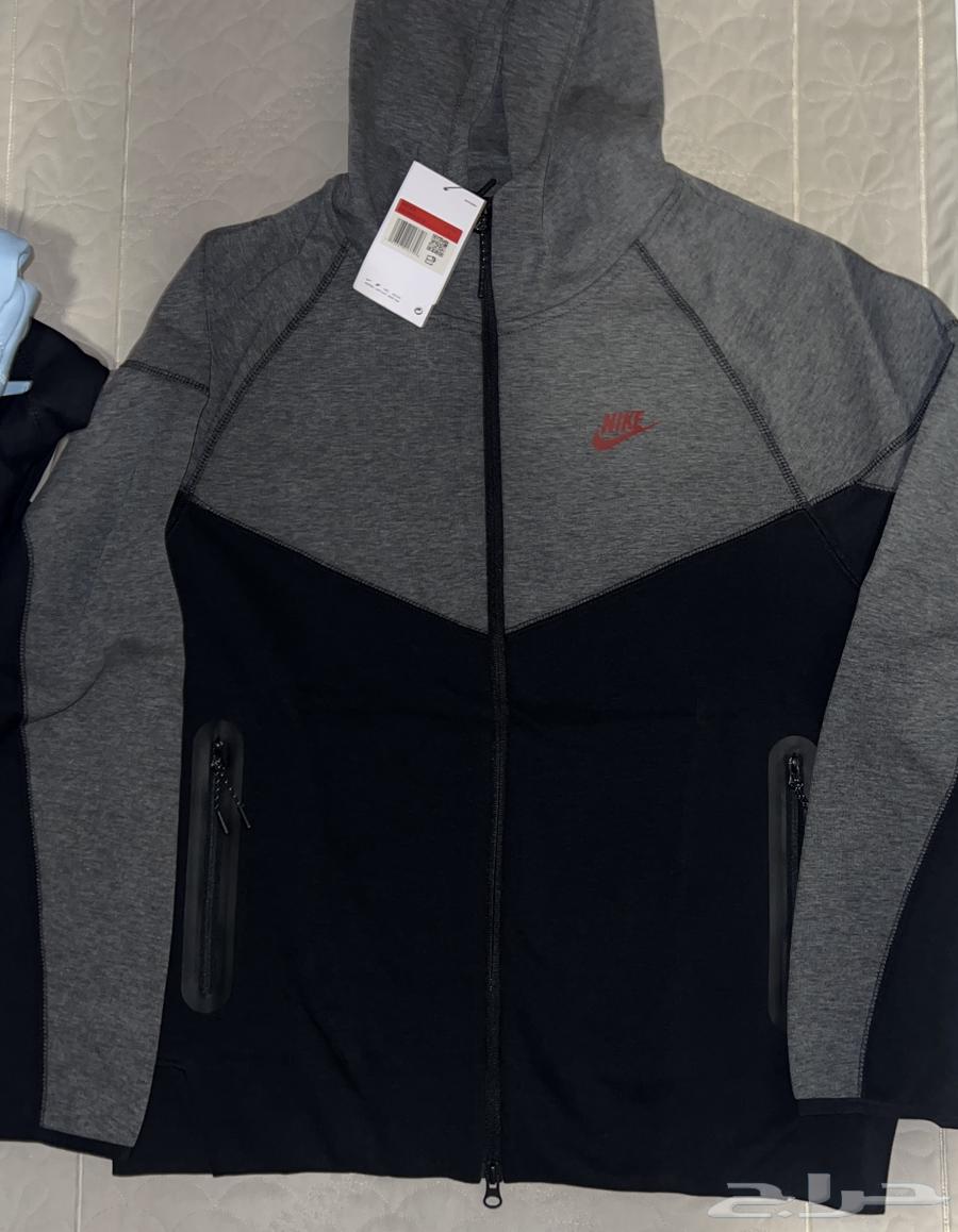 هودي نايك تك فيلس اسود رمادي مقاس M64429735475586110