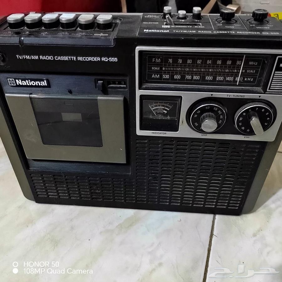 مسجل وراديو ناشونال اثري بعمر 50 سنة من عام 197564431142699010111