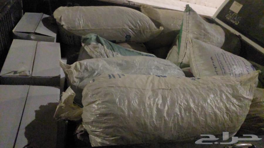 يوجد بيع تمور.64432142505986111