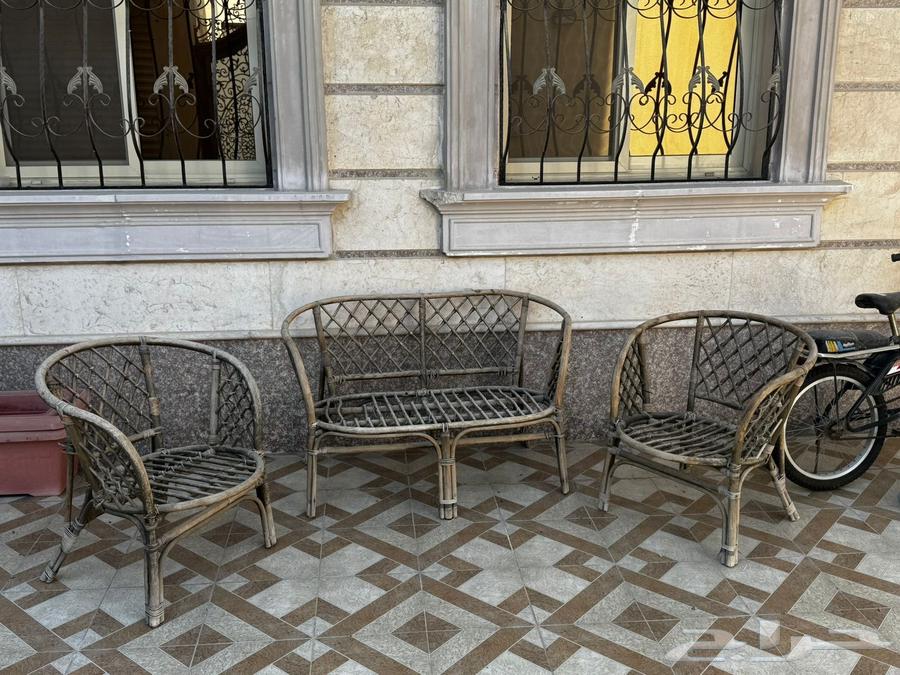 كراسي خارجية للبيع64427609870338110