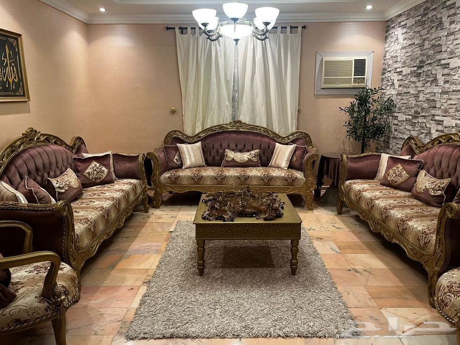 طقم كنب مع طاولة هدية64432890550913110