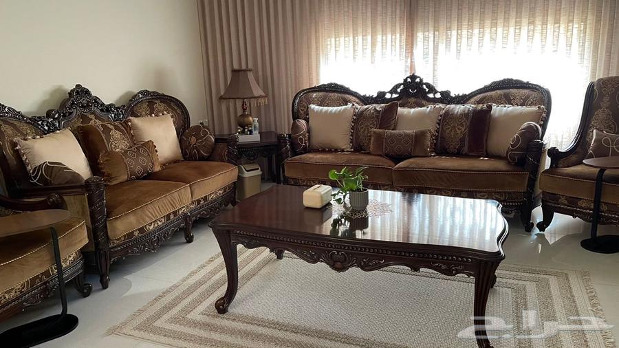 Sofa with tables64431842091394110