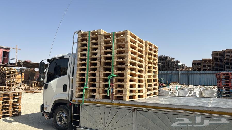 طبليات خشبية وبلاستيك64428657623682113