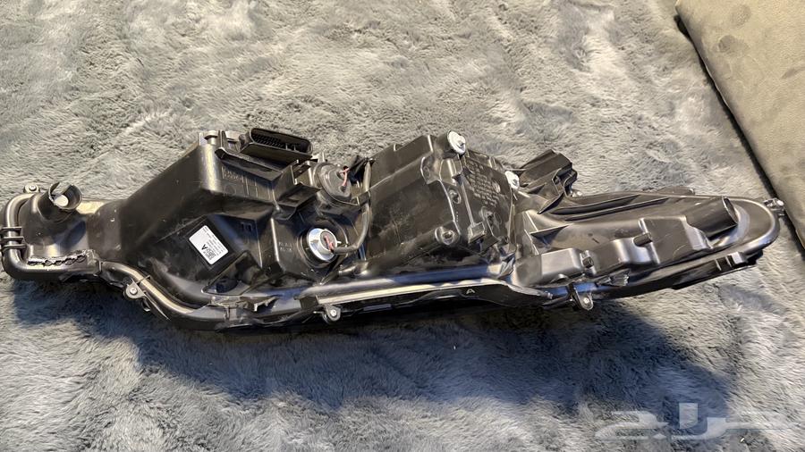 شمعة كامري يسار جهة السايق موديل2023 اصلي وكالة السعر 150064587752117634112