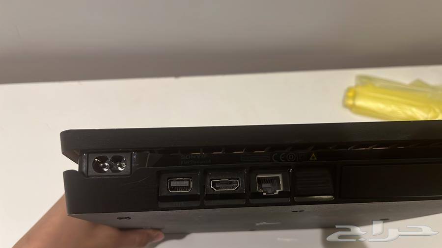 بليستيشن 4 ما معه شي ابغاه ب 35064427636786689111