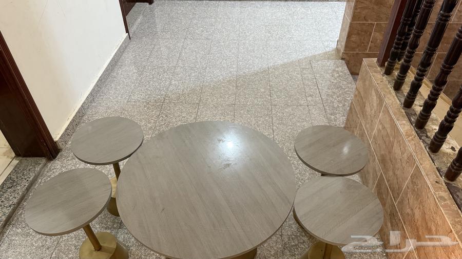 للبيع طاولات خدمه64429748891779111