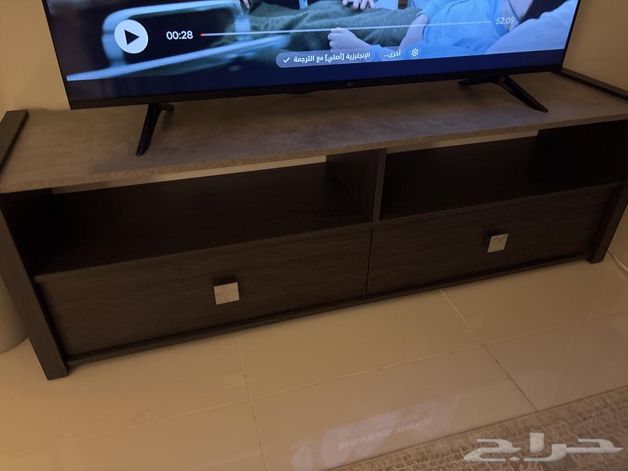 طاولة تلفزيون من هوم بوكس جديييدة64431399614465110
