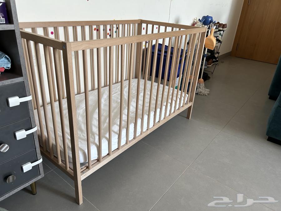 سرير أطفال مع المرتبة والشراشف64428698211329110