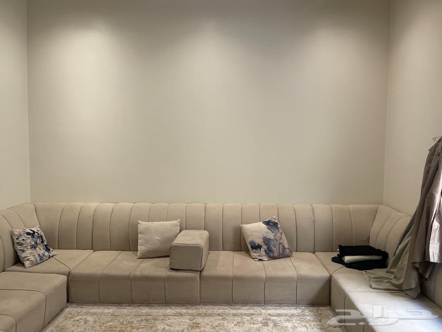 Sofas64428496586882112