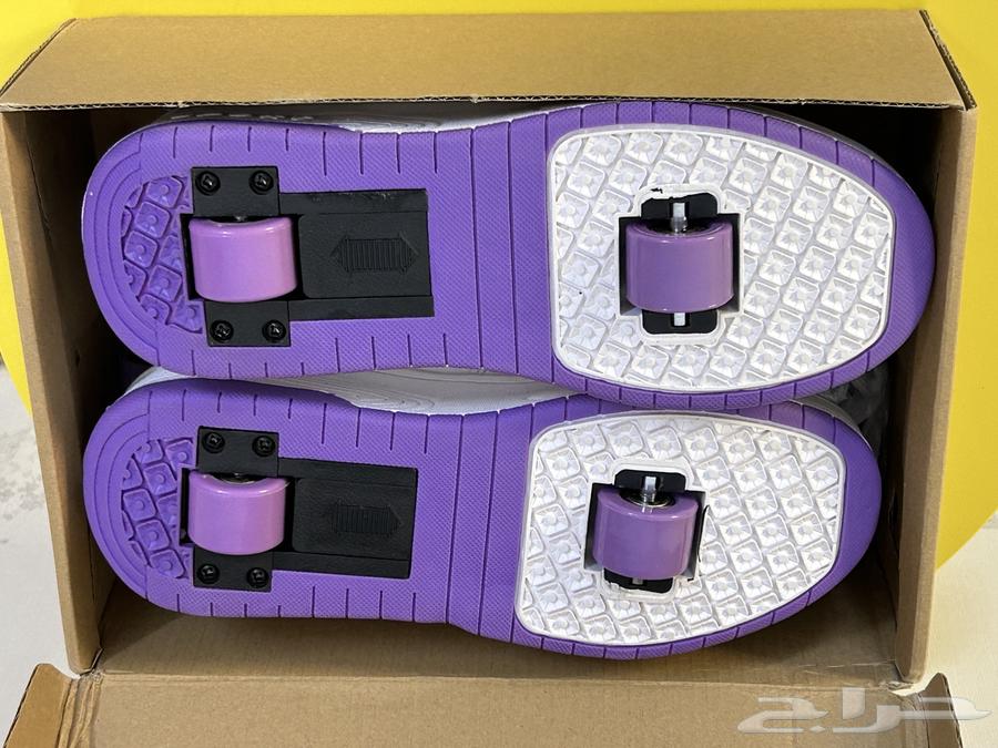 حذاء بعجلات قابلة للسحب64431278305795112