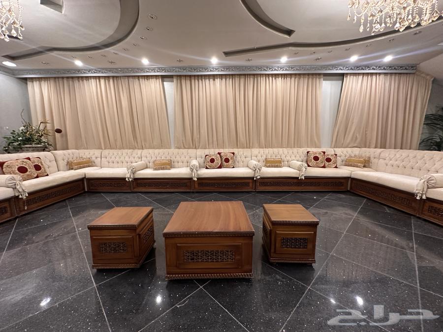 Sofa64426968733314112