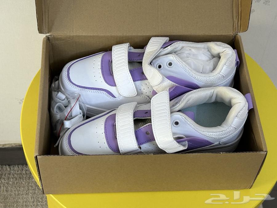 حذاء بعجلات قابلة للسحب64431278305795111