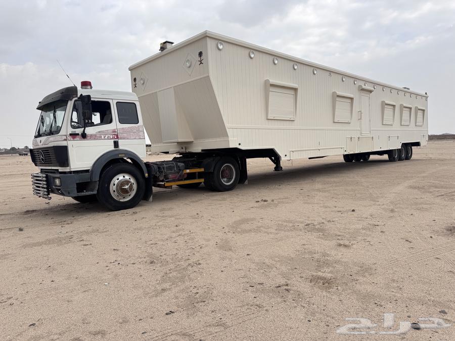 للبيع كرفان ملكي شرايح طول 21م و راس البي64592432544515113