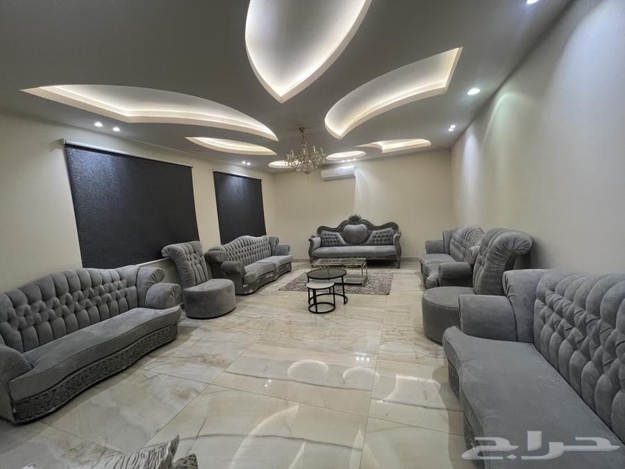 A large sofa set suitable for more than 18 people64430981443075110