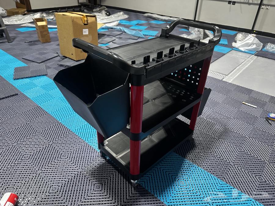 Table with Number or Multi-Use Polishing Tools64426456781185111