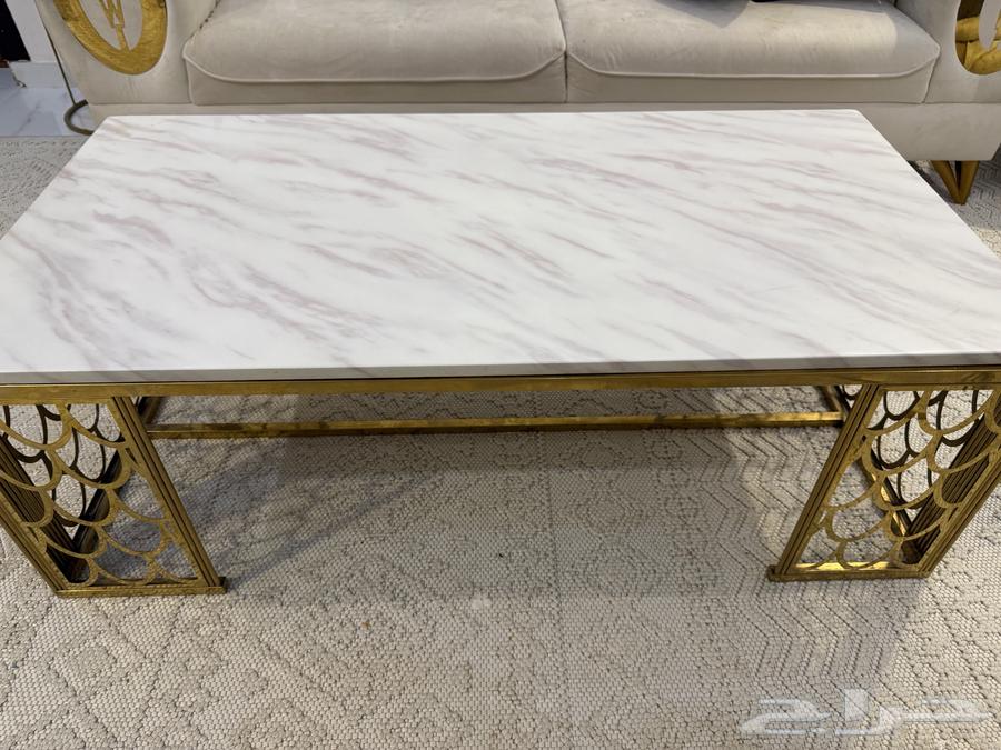 طاولة رخام شبة جديده ابيض وذهبي64432278142977110