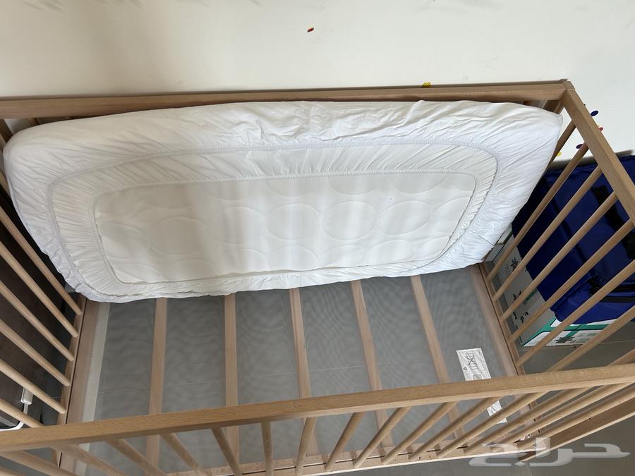 سرير أطفال مع المرتبة والشراشف64428698211329113