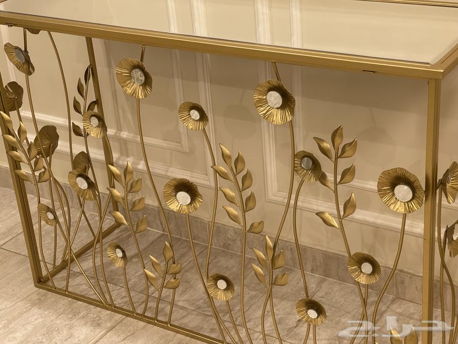 طاوله قزاز مصبوغ لون ذهب ديزاين ورد64432060634369113