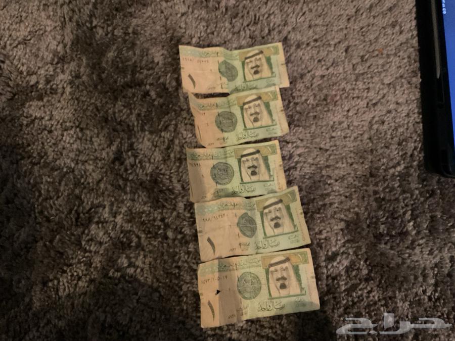 ريالات الملك عبد الله اثنين توقيع الخليفي وثلاث عاديين64429129882627113